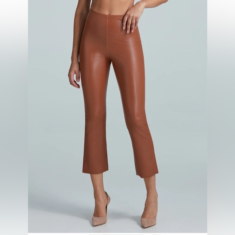 Commando Faux Leather‎ Cropped Flare Leggings in Cocoa XS